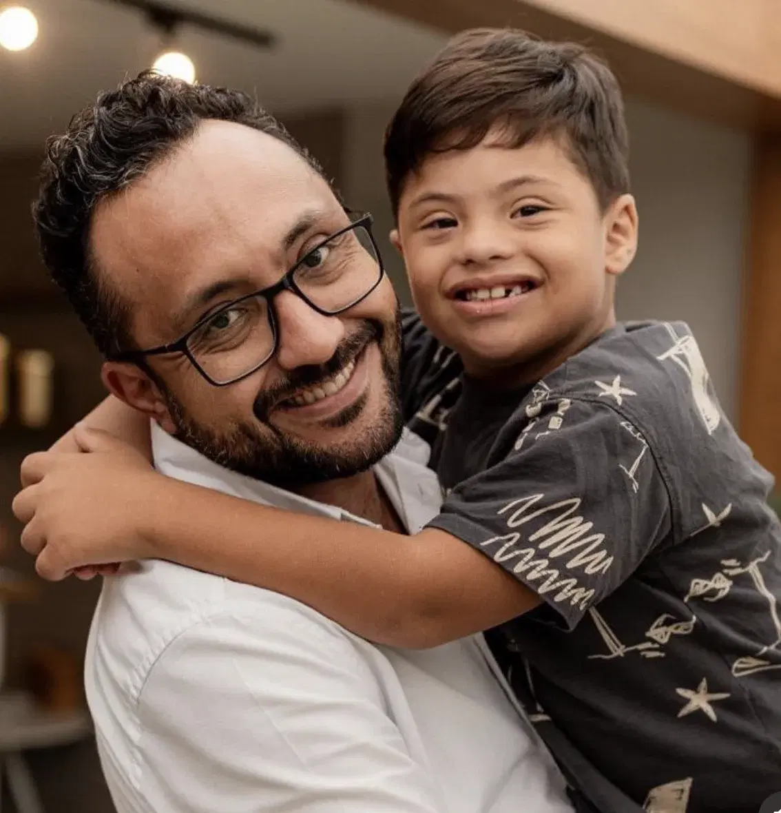 Rafael Anselmo, fundador da Vínculoo®, com o filho Bernardo.